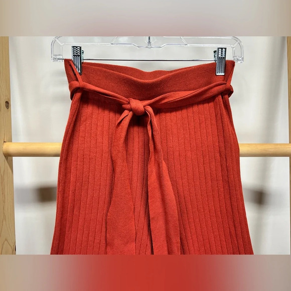 LOVE TREE Dark rust knit wide leg belted pants size S - Picture 2 of 11
